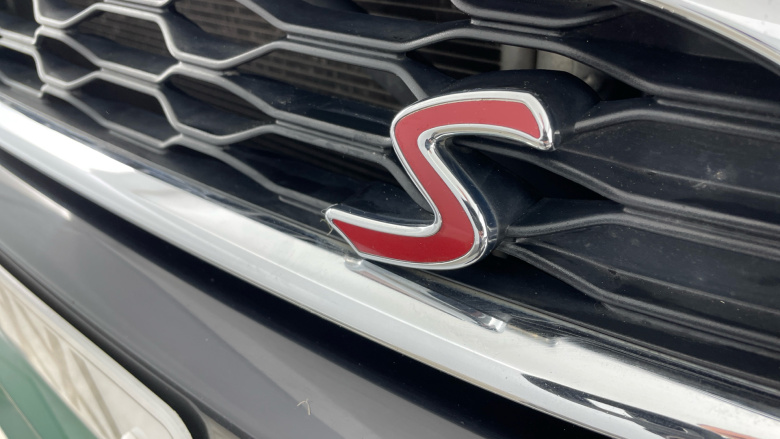 MINI Hatchback 2.0 Cooper S Sport II 3dr Auto [Comfort/Nav Pack] Petrol Hatchback